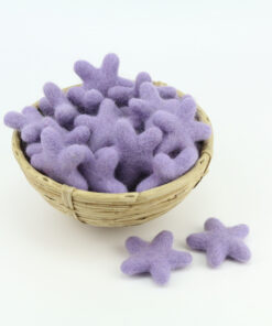 Sterne aus Filz Farbe flieder