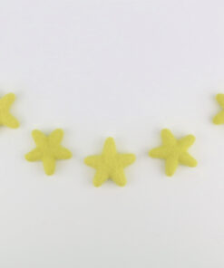 Sterne aus Filz Farbe zitronengelb