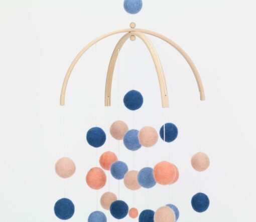 DIY Bastel Set Filzkugel Mobile in blau und rosa