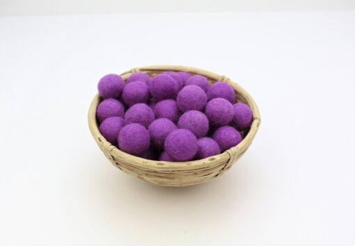 Filzkugeln Größe 2,5 cm Farbe lila