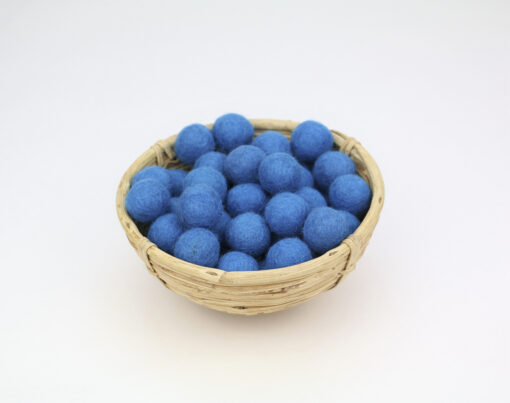 Filzkugeln Größe 2,5 cm Farbe kräftiges blau