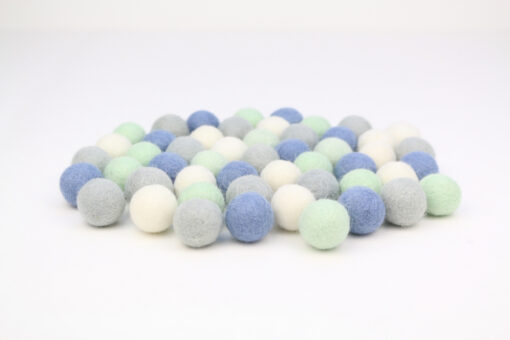 Filzkugel Mix Winterzauber mint blau weiß grau
