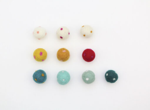 Farbkarte Filzkugeln Polka Dot